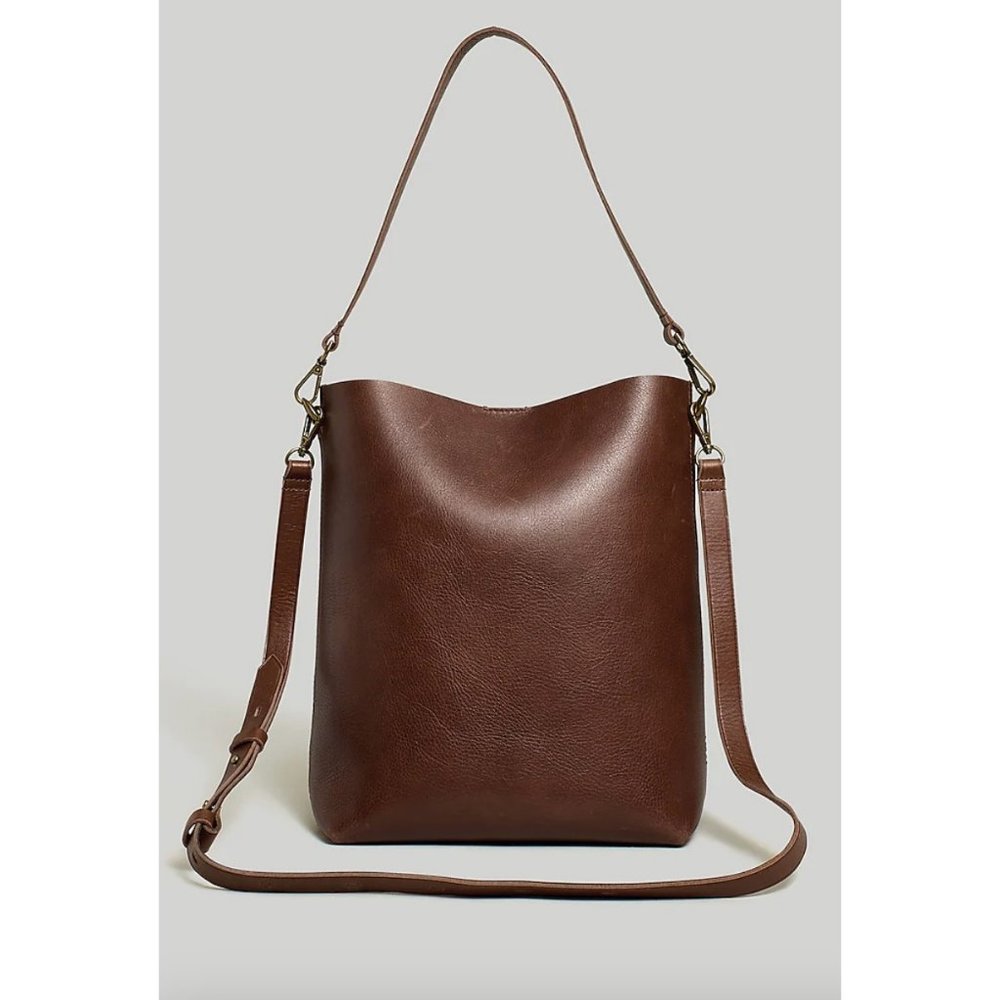 Madewell $168 The Transport Bucket Bag Mahogany NM952 D3